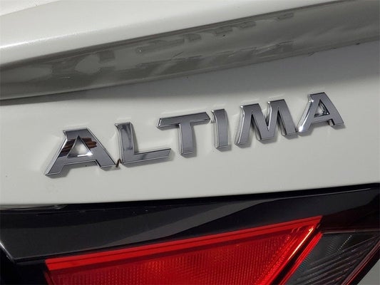 2021 Nissan Altima 2.5 Platinum in Daytona Beach, FL - Gary Yeomans Honda