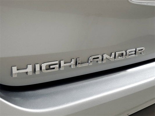 2021 Toyota Highlander XLE in Daytona Beach, FL - Gary Yeomans Honda